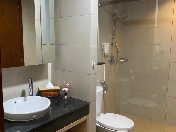 The H Tower Residence by YLS Stay : photo 6 de la chambre chambre double ou lits jumeaux supérieure avec vue sur ville