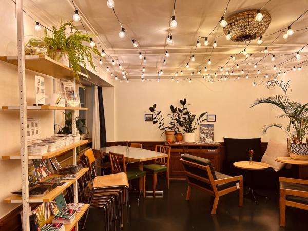 Pop Up Hotel Krone Zürich : photo 2 de la chambre chambre simple Économique avec salle de bains commune