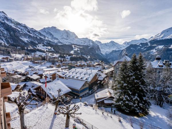 Hotel Jungfraublick : photo 2 de la chambre chambre double avec balcon - vue sur montagnes