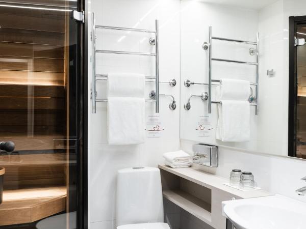 Original Sokos Hotel Puijonsarvi : photo 1 de la chambre superiorx king twin room with extra bed and sauna