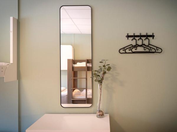 Göteborg Hostel : photo 1 de la chambre chambre familiale (6 adultes) avec salle de bains commune