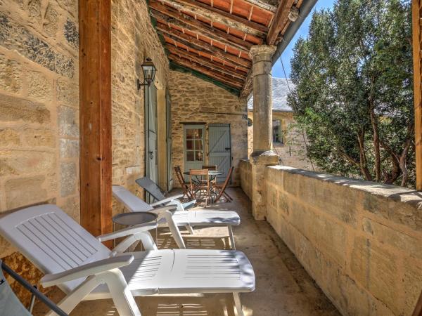 La Villa des Consuls - Gîte de tourisme de charme : photo 1 de la chambre appartement avec terrasse - 1er Étage