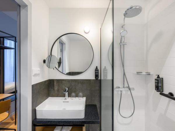 ibis Budapest Stadium : photo 5 de la chambre chambre double premium avec canapé-lit