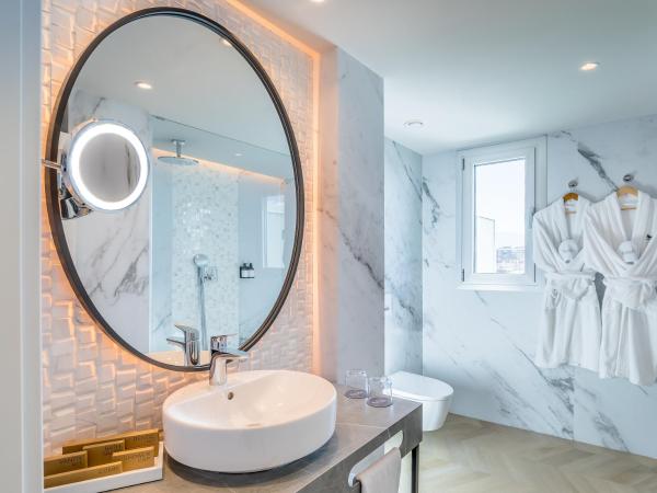 Barceló Carmen Granada : photo 6 de la chambre chambre triple (2 adultes + 1 enfant)