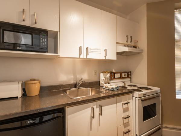 Hotel le Roberval : photo 4 de la chambre studio lit queen-size