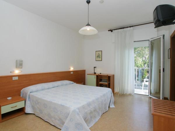 Hotel Domingo : photo 2 de la chambre chambre double ou lits jumeaux avec balcon