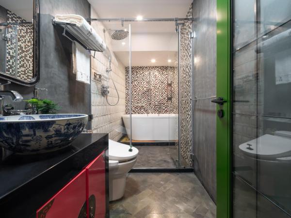Hotel Cote Cour Beijing : photo 6 de la chambre chambre familiale avec baignoire