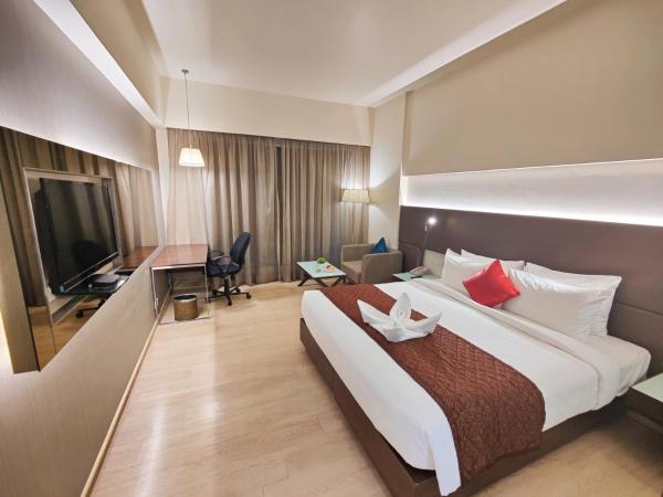 Regenta Central Grand Exotica : photo 5 de la chambre chambre lit king-size