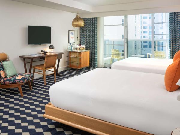 The Confidante Miami Beach, part of Hyatt : photo 3 de la chambre chambre 2 lits queen-size avec balcon