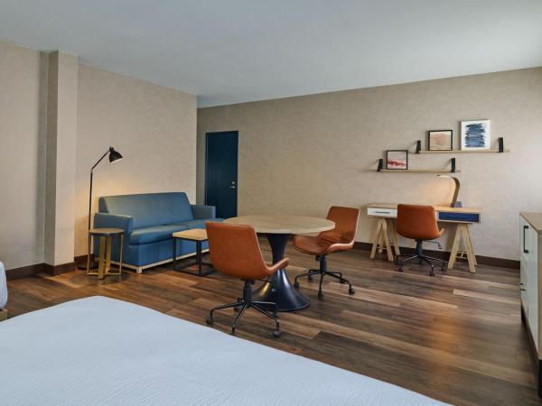 Four Points Marriott Salt Lake City Airport : photo 9 de la chambre suite junior lit queen-size avec canapé-lit