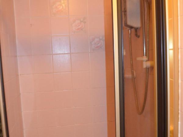 Lyndhurst Hotel : photo 6 de la chambre chambre double avec salle de bains privative