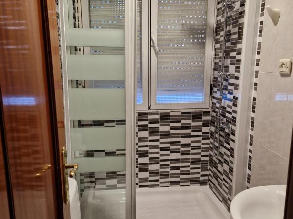 Metropolitan Atocha : photo 3 de la chambre chambre lits jumeaux avec salle de bains privative