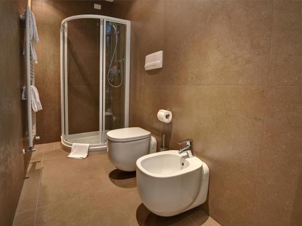 Boutique Hotel Bali : photo 2 de la chambre chambre double - vue partielle sur mer.