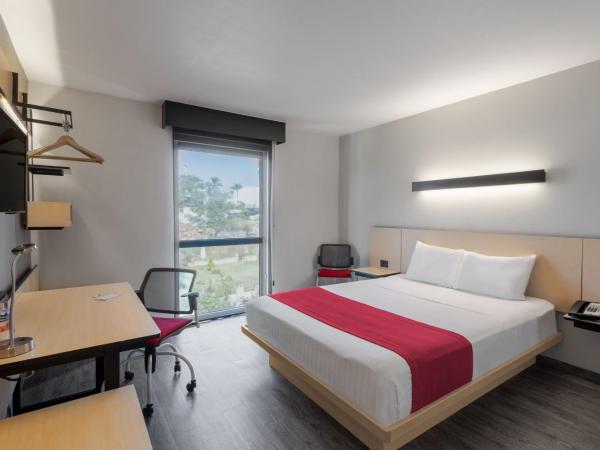 City Express by Marriott Guadalajara Aeropuerto : photo 3 de la chambre chambre lit queen-size 