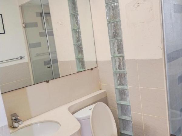 GM Hospitality Services pune : photo 2 de la chambre chambre double avec salle de bains privative