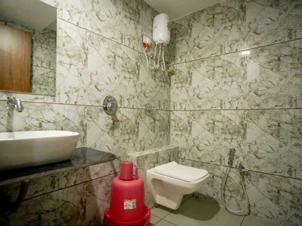 Hotel Mahaveer : photo 6 de la chambre chambre lit king-size supérieure