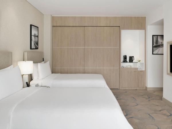 JW Marriott Hotel Marina : photo 1 de la chambre deluxe marina view room, twin beds, including direct access to dubai marina mall & marina walk