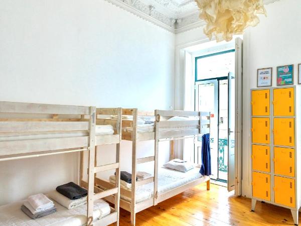 Ambiente Hostel : photo 1 de la chambre lit dans dortoir mixte de 8 lits