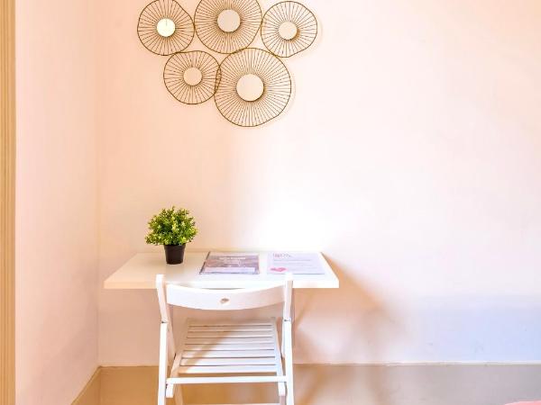 Ambiente Hostel : photo 6 de la chambre chambre double avec salle de bains commune