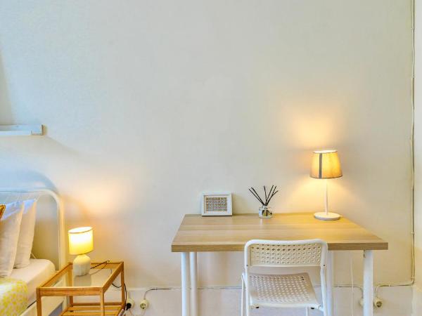 Ambiente Hostel : photo 5 de la chambre chambre double avec salle de bains commune