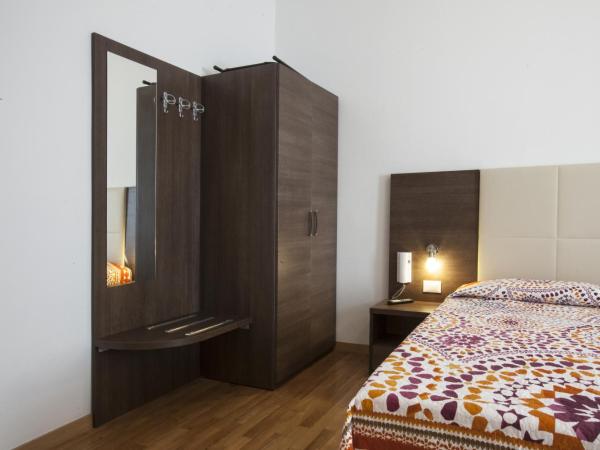 Hotel Amalfi : photo 4 de la chambre chambre lits jumeaux