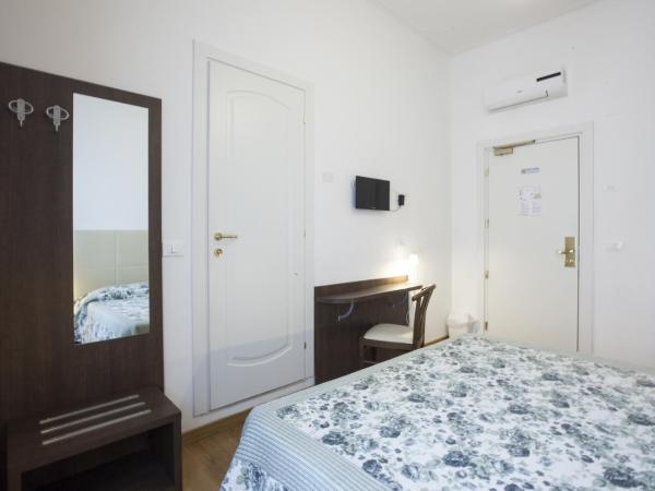 Hotel Amalfi : photo 6 de la chambre chambre double