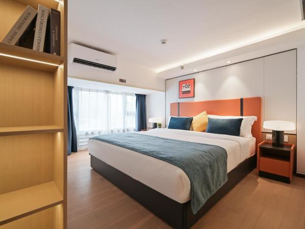 Livetour Hotel HaiZhu Hopson New Plaza Guangzhou : photo 2 de la chambre chambre lit queen-size