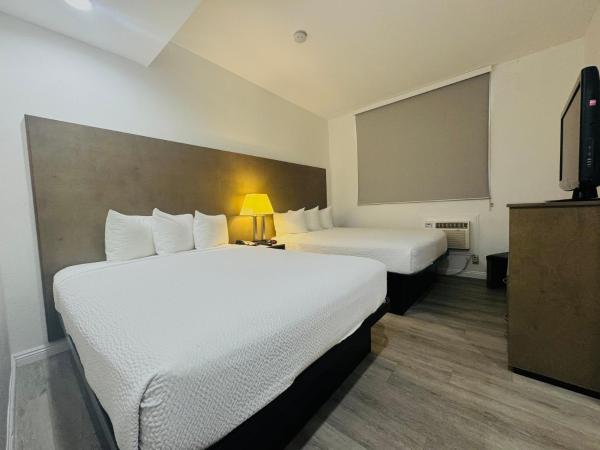 Ramada by Wyndham San Diego Airport : photo 5 de la chambre suite 1 chambre avec 2 lits queen-size - non-fumeurs