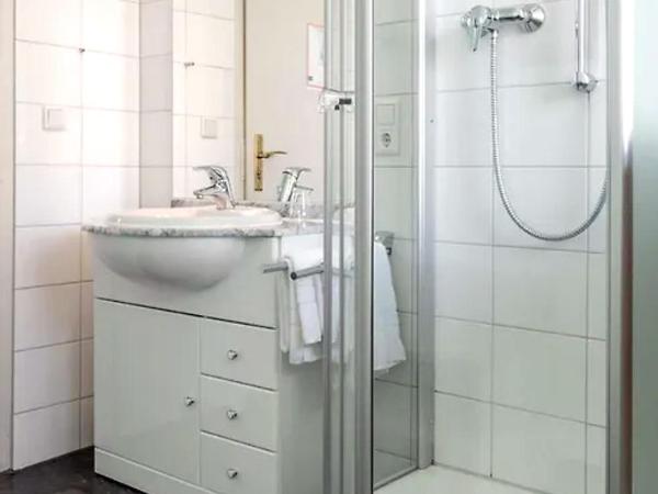 Hotel Mozart Bonn : photo 7 de la chambre chambre simple avec toilettes communes