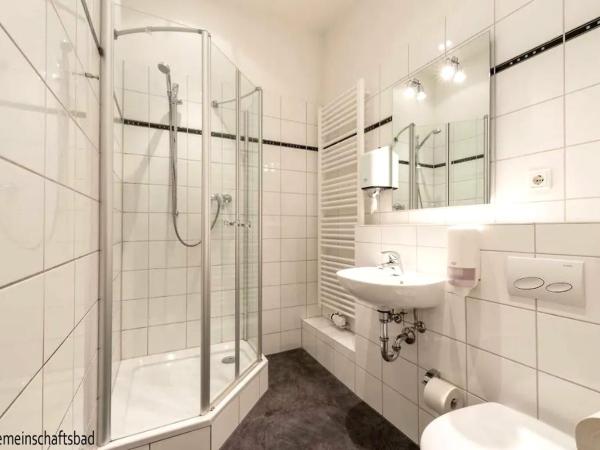 Hotel Mozart Bonn : photo 6 de la chambre chambre simple avec toilettes communes