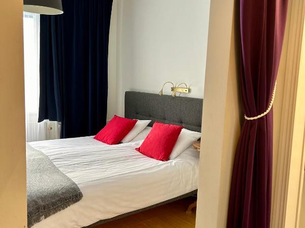 Skultuna Hotell & Konferens : photo 2 de la chambre chambre familiale adaptée aux personnes à mobilité réduite