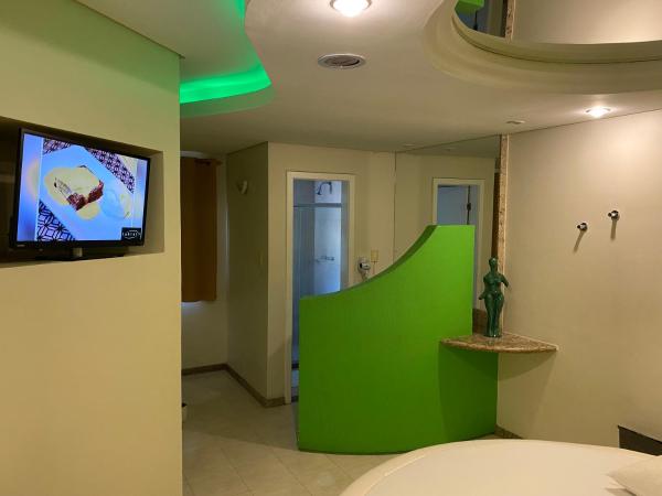 Fantasy Motel : photo 1 de la chambre suite standard