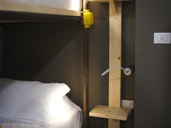 Hostelò - Luxury Hostel : photo 2 de la chambre dortoir mixte de 8 lits 