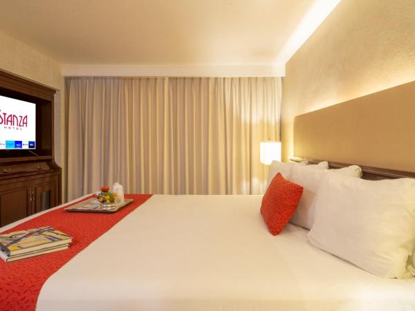 Stanza Hotel : photo 2 de la chambre chambre lit king-size