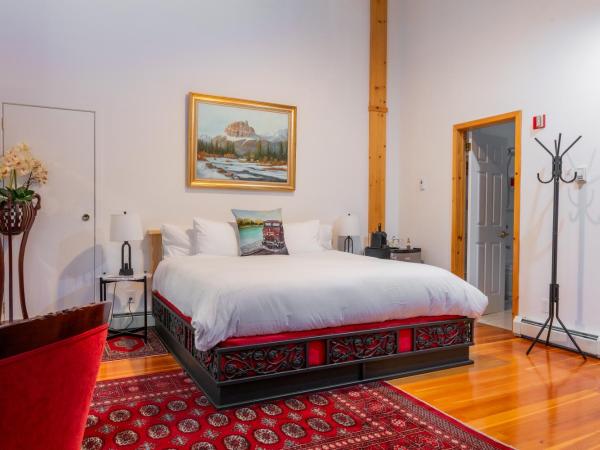 Beaujolais Boutique B&B at Thea's House : photo 8 de la chambre chambre lit king-size deluxe