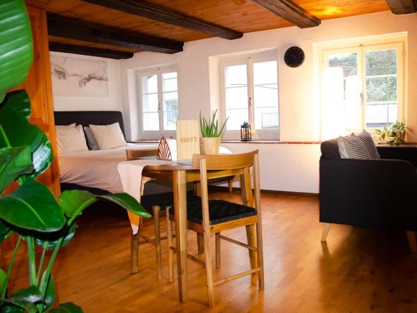 MANY'S historical city central APARTMENTS : photo 10 de la chambre studio lit king-size deluxe