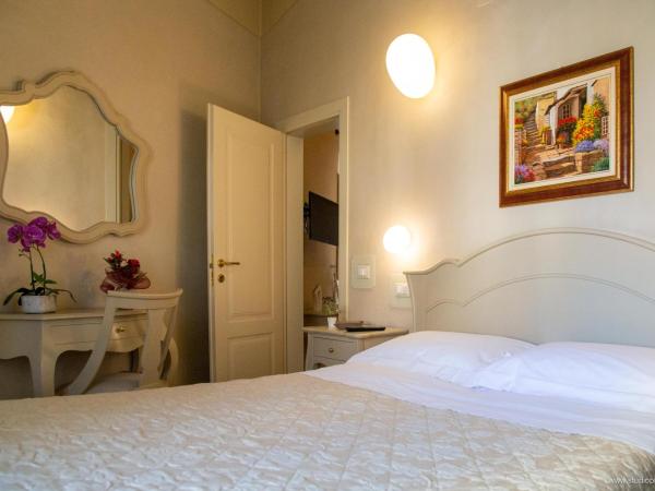Residenza d'Epoca Relais I Miracoli : photo 1 de la chambre chambre triple avec vue