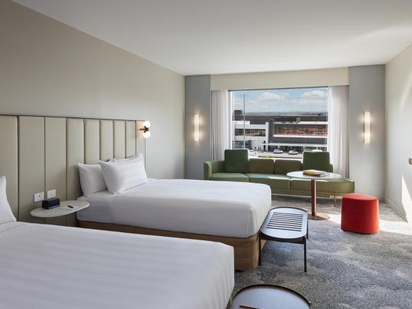 PARKROYAL Melbourne Airport : photo 1 de la chambre chambre lits jumeaux standard