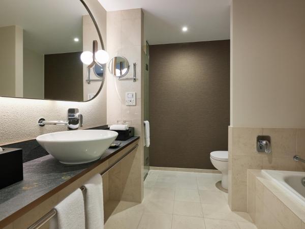 PARKROYAL Melbourne Airport : photo 2 de la chambre chambre lit king-size standard