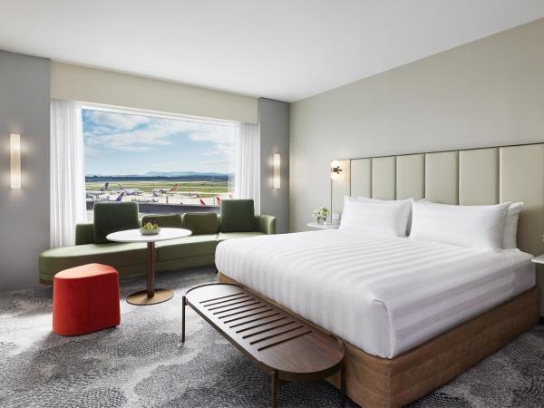 PARKROYAL Melbourne Airport : photo 1 de la chambre chambre lit king-size deluxe