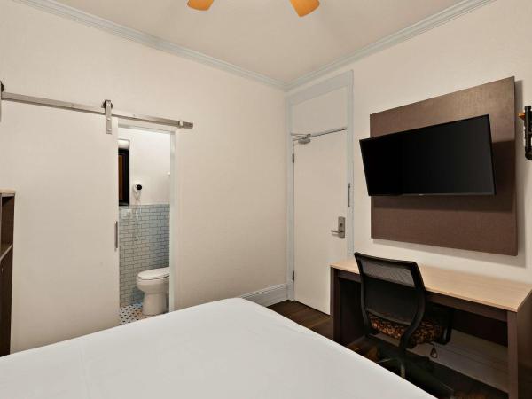 Mithila San Francisco - SureStay Collection by Best Western : photo 4 de la chambre chambre lit queen-size - non-fumeurs