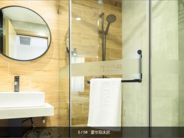 The Best Time Hotel Pazhou-Free shuttle bus for canton fair : photo 10 de la chambre chambre lits jumeaux deluxe