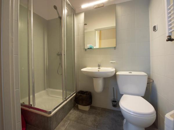 Hotel Miramar : photo 4 de la chambre chambre double Économique