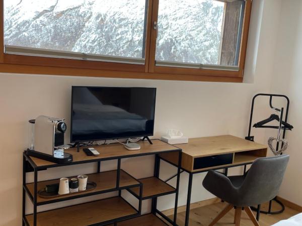 Boutique Lodge Spycher : photo 3 de la chambre chambre lit queen-size avec balcon