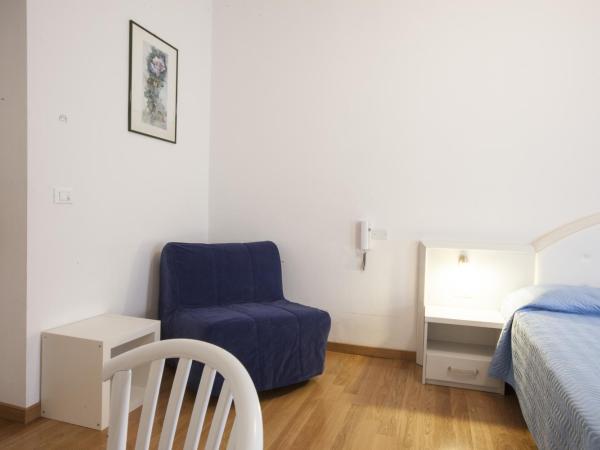 Hotel Amalfi : photo 9 de la chambre chambre lits jumeaux