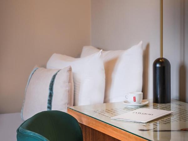 Hôtel Le Tourville by Inwood Hotels : photo 8 de la chambre suite junior