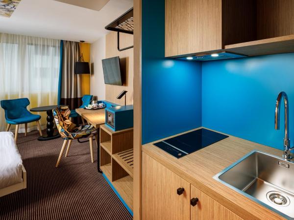 Swiss Chocolate by Fassbind Lausanne : photo 1 de la chambre studio