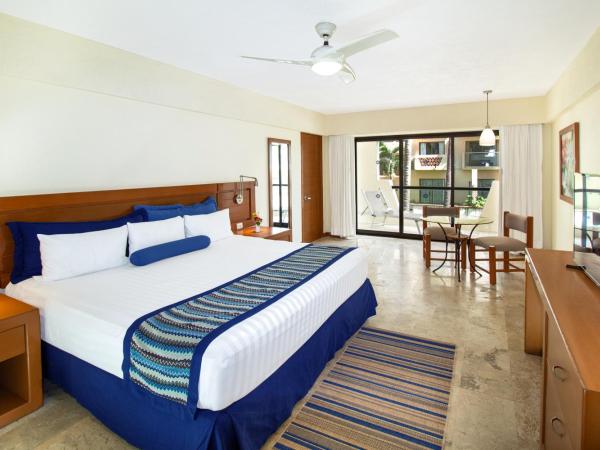 Plaza Pelicanos Grand Beach Resort All Inclusive : photo 3 de la chambre suite