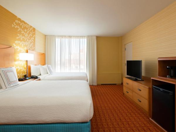 Fairfield Inn & Suites Louisville Downtown : photo 1 de la chambre chambre lit queen-size 