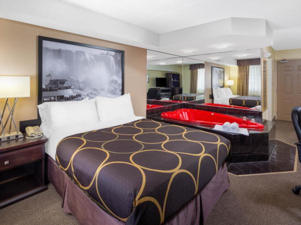 Super 8 by Wyndham Niagara Falls by the Falls : photo 4 de la chambre chambre lit queen-size deluxe - non-fumeurs
